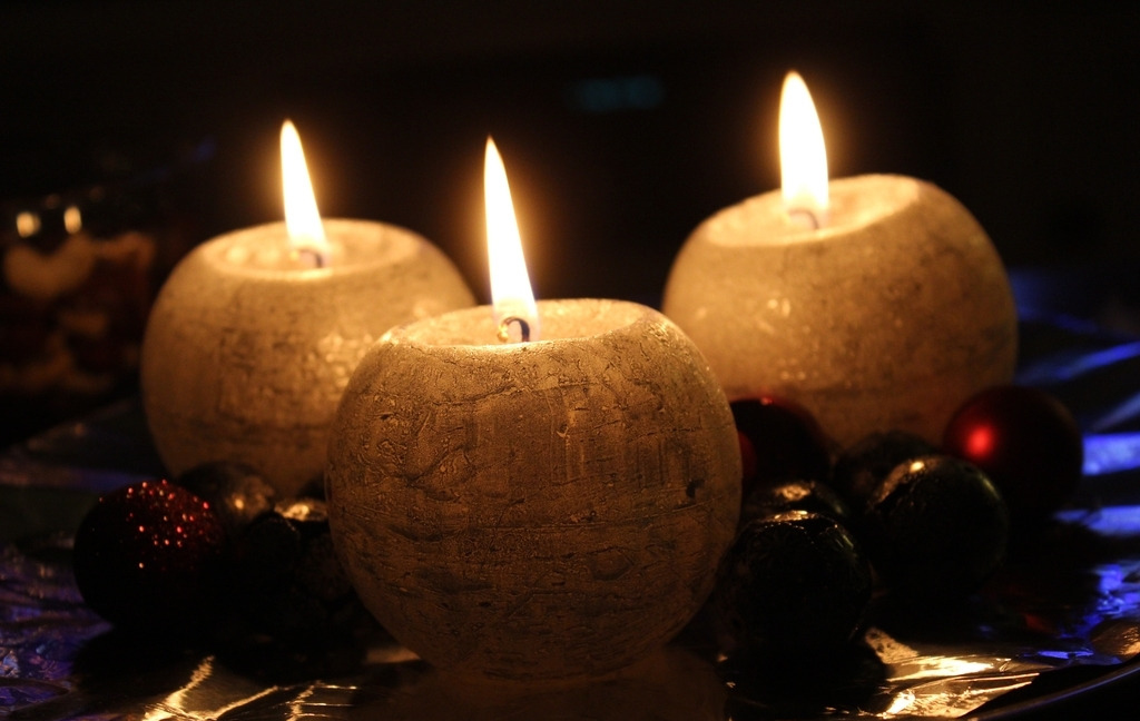 Ball Candle